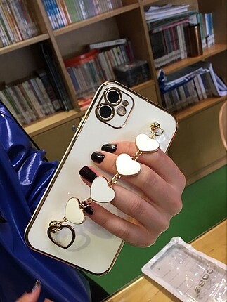 İphone 11 zincirli kılıf