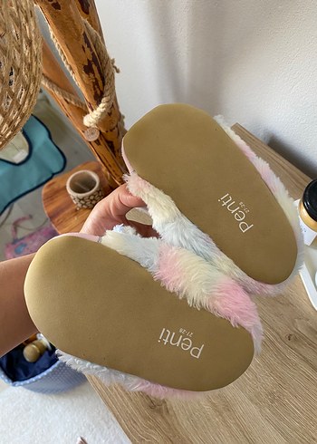 Penti Kız Çocuk Çok Renkli Peluş Ev Terliği