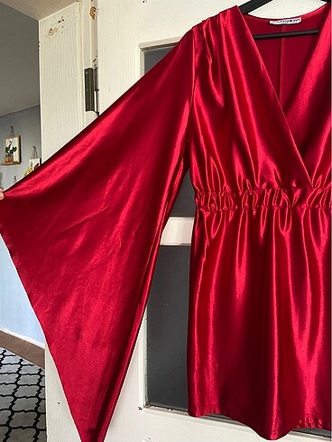 Zara Kırmızı elbise