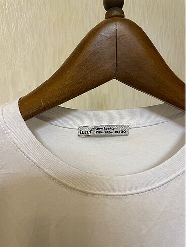 Beyaz Taşlı Tişört - Görsel 2