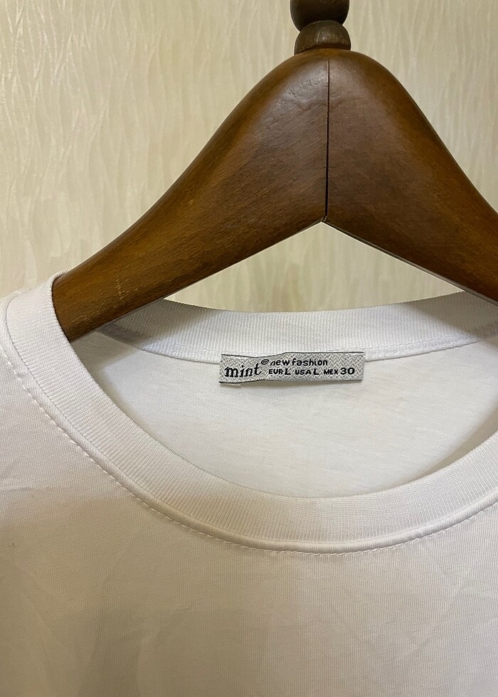 Beyaz Taşlı Tişört - Görsel 2