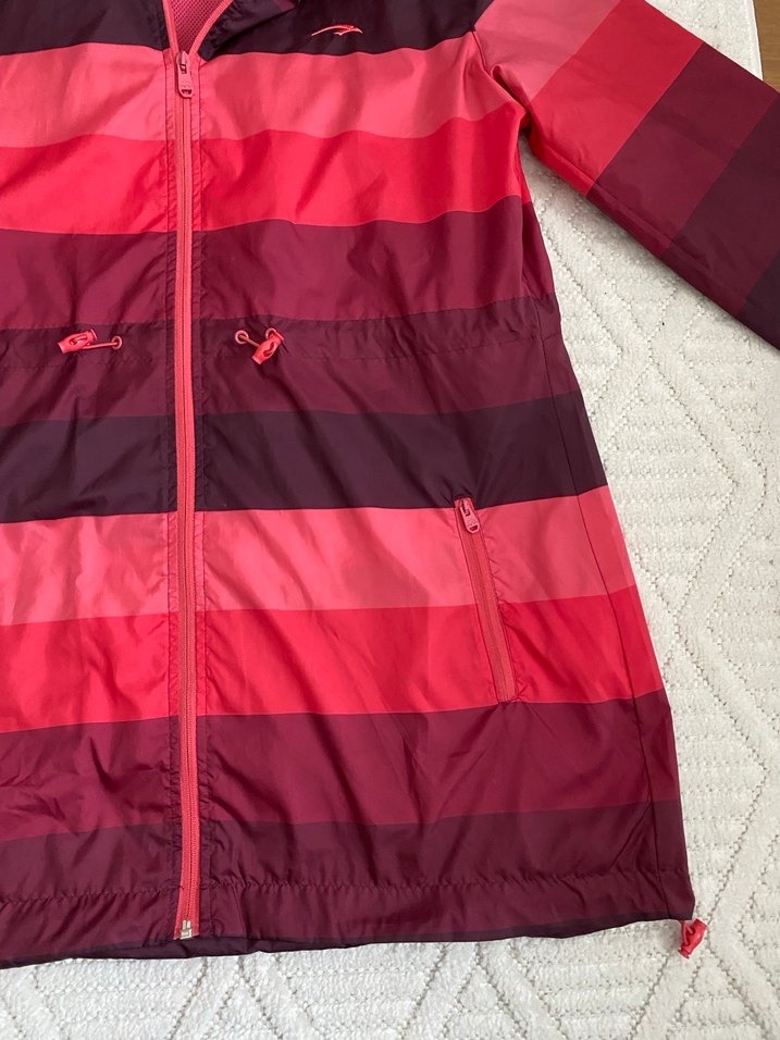 Maraton Pembe Kapüşonlu Yağmurluk - Görsel 3