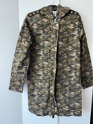 Pull and Bear Kamuflaj Ceket