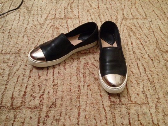 metal burun stradivarius slip-on