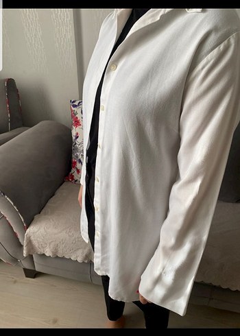 Düğmeli Beyaz Pamuklu Kadın Gömlek - Görsel 3