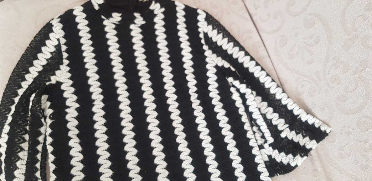 Gri Beyaz Çizgili Kadın Triko Tunik - Görsel 2