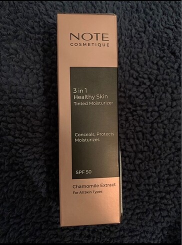Note Note Healty 3in1 Tinted Moisturizer