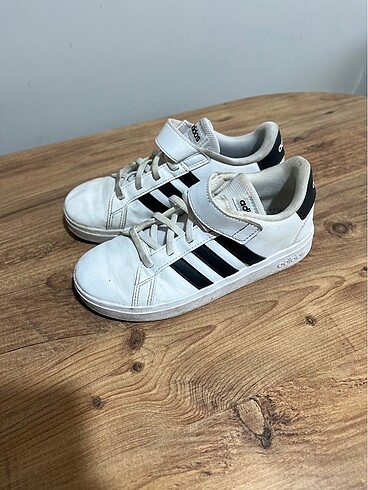 33 Beden Adidas spor ayakkabı