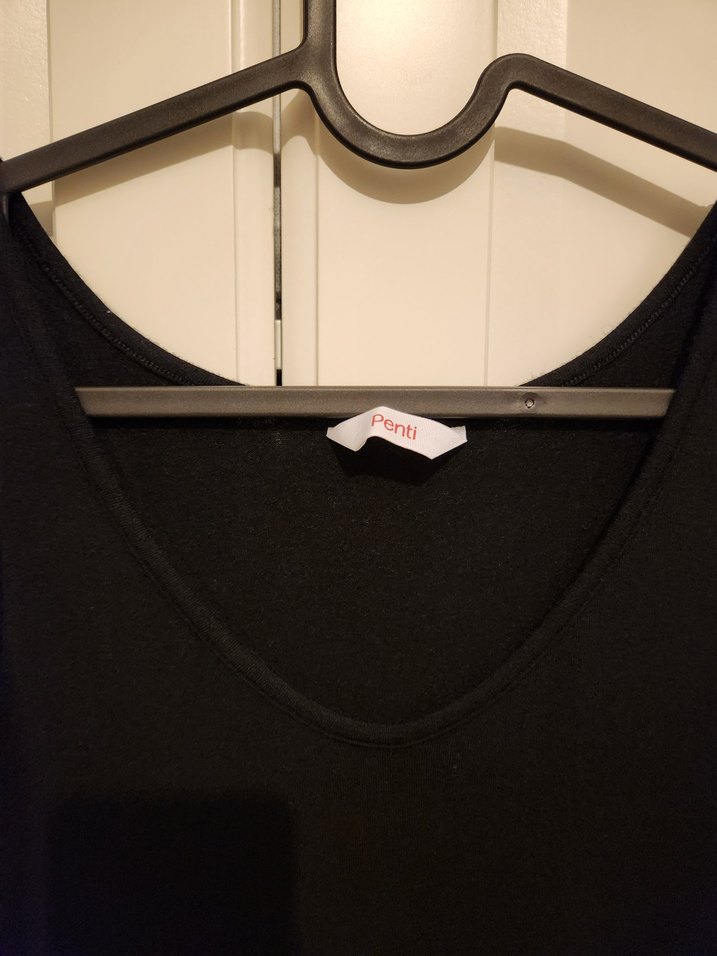 Penti Yünlü Siyah V Yaka Kadın Atlet - Görsel 4