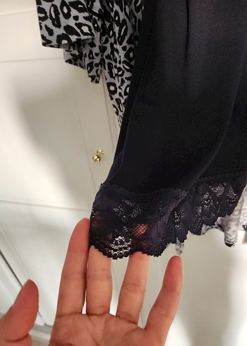 Kadın Uzun Mavi Leopar Desenli Dantelli Sabahlık Takımı - Görsel 6