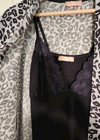 Kadın Uzun Mavi Leopar Desenli Dantelli Sabahlık Takımı - Görsel 4