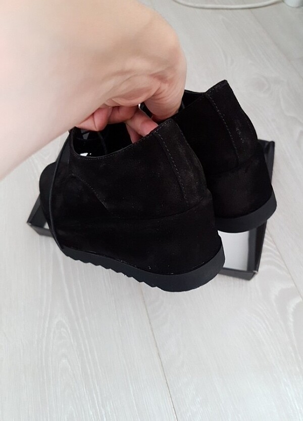 Neslihan Canpolat Deri Dolgu Topuk Düz Siyah Ayakkabı - Görsel 5