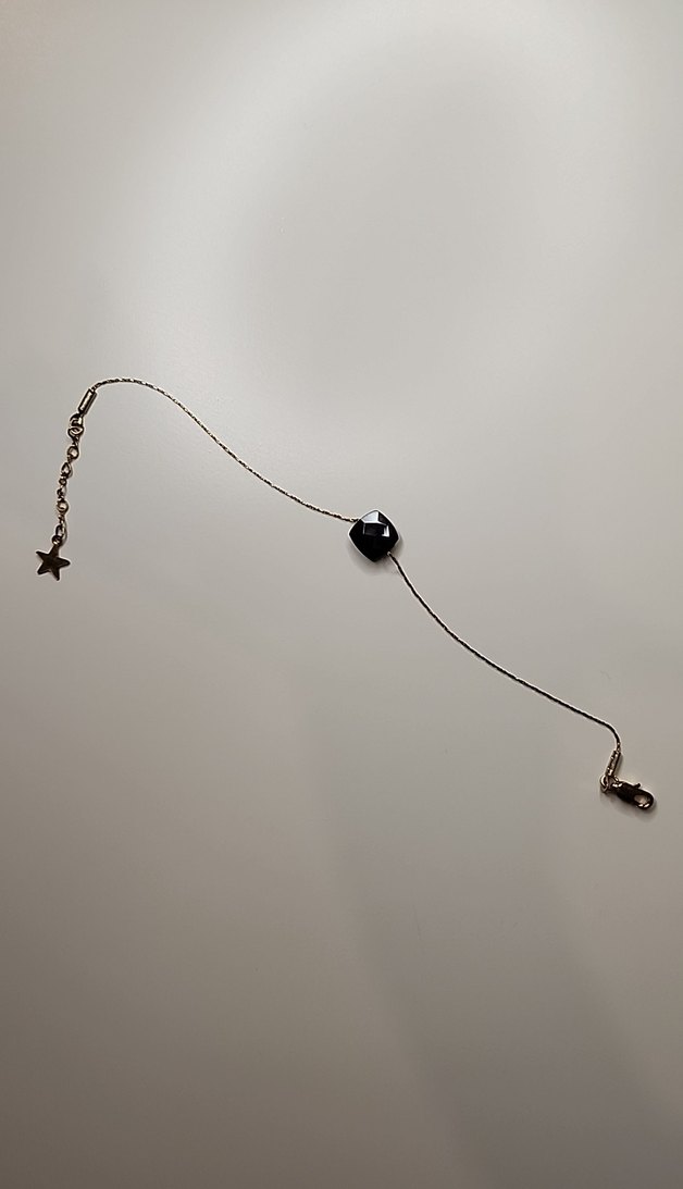 Hayalet Gold Zincir Detaylı Siyah Tek Taşlı Bileklik - Görsel 2