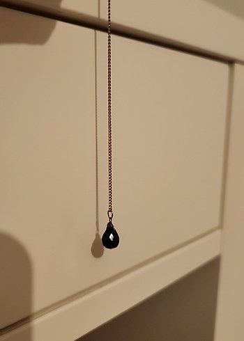 Zincir Sallantılı Gold (Siyah Taşlı) Tek Küpe - Görsel 7