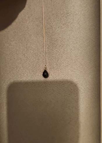 Zincir Sallantılı Gold (Siyah Taşlı) Tek Küpe - Görsel 5