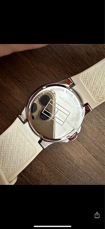  Beden beyaz Renk Tommy hilfiger erkek saat