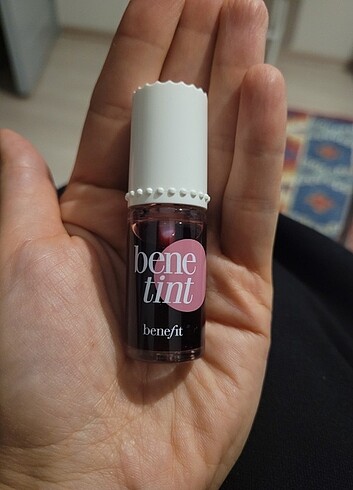 Benefit benetint