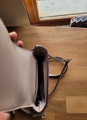 Beden ten rengi Renk DKNY telefon cantasi