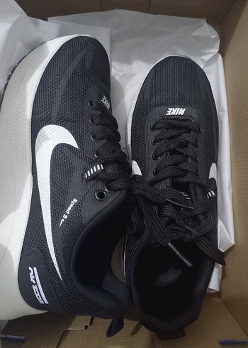 Nike Siyah Spor Ayakkabı