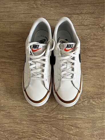 Nike Beyaz nike ayakkabı