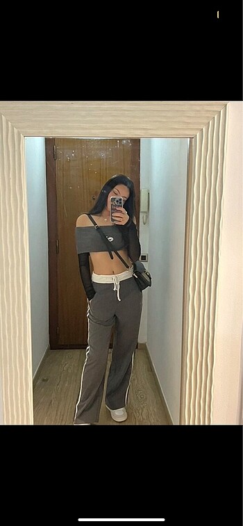 s Beden Madonna yaka crop