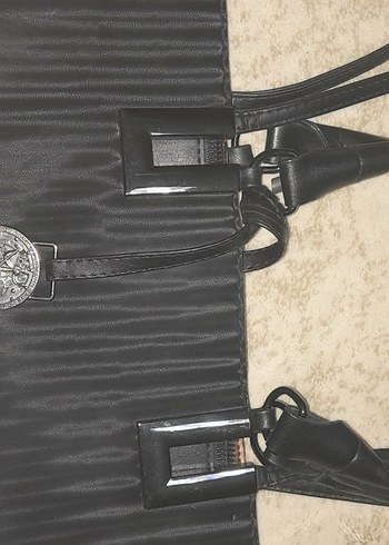 Gri Aksesuarli kol Çantası - Görsel 3