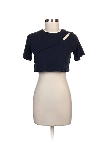 Trendyol & Milla T-shirt %70 İndirimli.