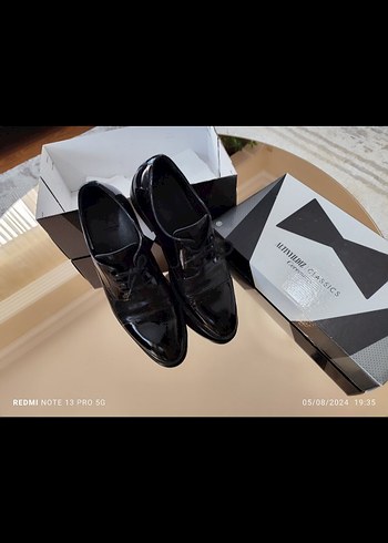 Siyah Parlak Erkek Klasik Ayakkabı - Görsel 2