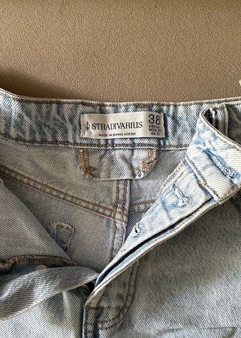38 Beden Düğmeli Mavi Mini Kot Şort