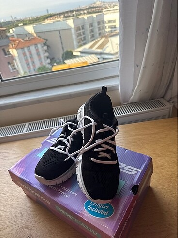 37 Beden Tertemiz orijinal skechers