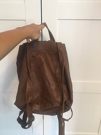 Kahverengi H&M marka sırt çantası