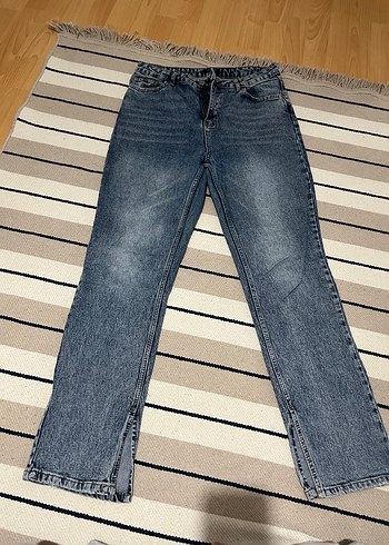 Açık Mavi Denim Kadın Paçaları Yırtmaçlı Jean - Görsel 2