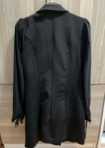 Siyah Düğmeli Uzun Kadın Kaban - Görsel 2