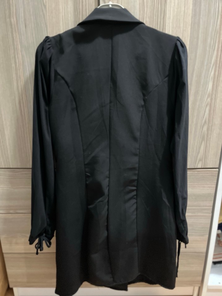 Siyah Düğmeli Uzun Kadın Kaban - Görsel 2