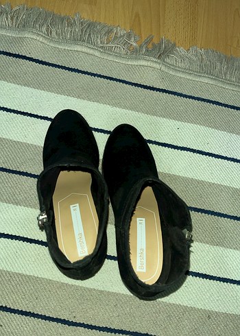 Bershka Süet Fermuarlı Kadın Topuklu Bot - Görsel 2