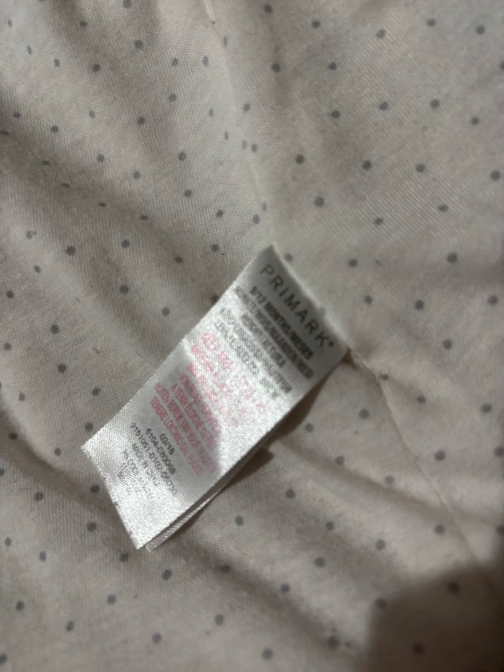 Kız Çocuk Beyaz Kürklü Kapüşonlu Yelek - Görsel 4