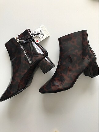 Zara bot