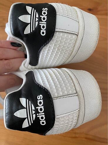 38 Beden beyaz Renk Adidas süperstar