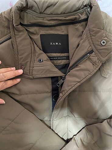 Zara erkek mont bir kere aça giyildi dar olduğu için satıyorum