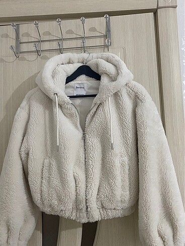 Bershka peluş mont