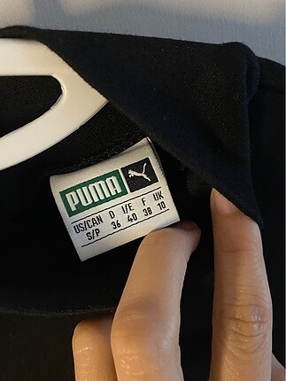 Puma Siyah Crop