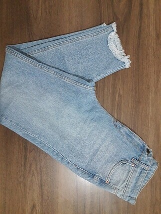 mom jean