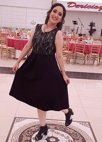 Siyah elbise