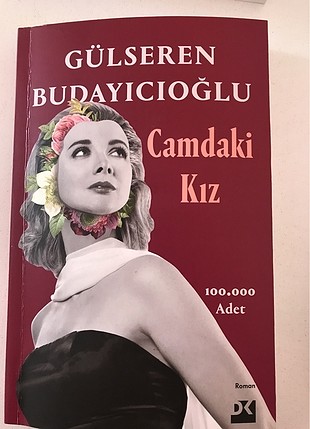 Diğer Camdaki kız