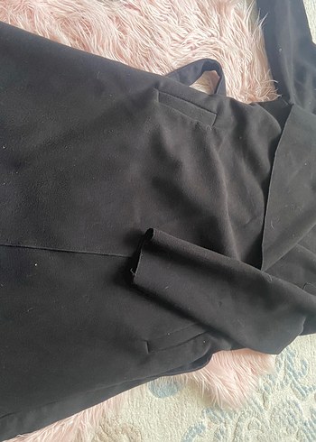 Siyah Kuşaklı Kadın Kaban - Görsel 2