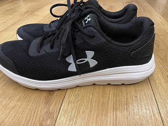 42 Beden siyah Renk #underarmour koşu ayakkabısı