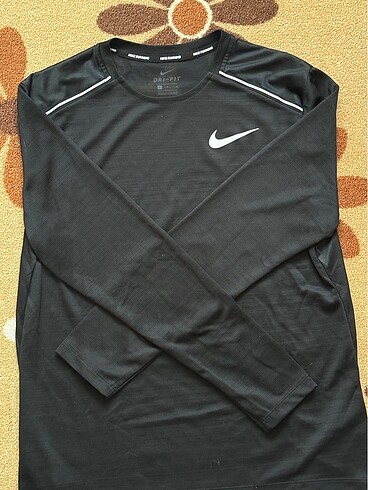 Spor tisörtü