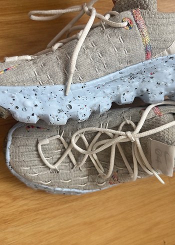 41,5 Beden Nike Gri Kadın Spor Ayakkabı