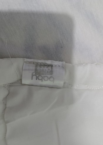 Siyah Yastık Kılıfı ve Gri Destek Yastığı - Görsel 5