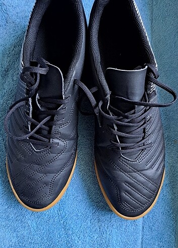 Decathlon dan alınma futsal ayakkabısı 